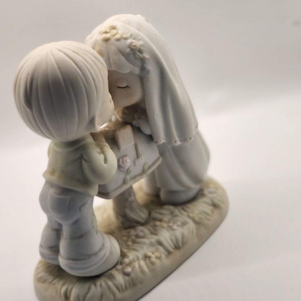 Precious Moments Sealed with a Kiss Figurine
